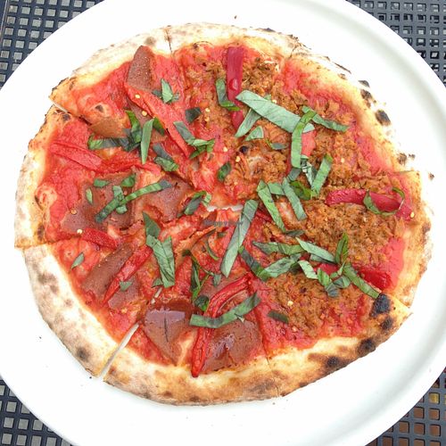 pizza at Pizza Nea in Minneapolis
