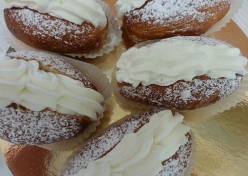 Vegan maritozzi at Croquembouche in Rome