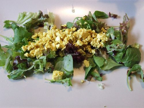 tofu and salad at De Vegetarier in Leeuwarden