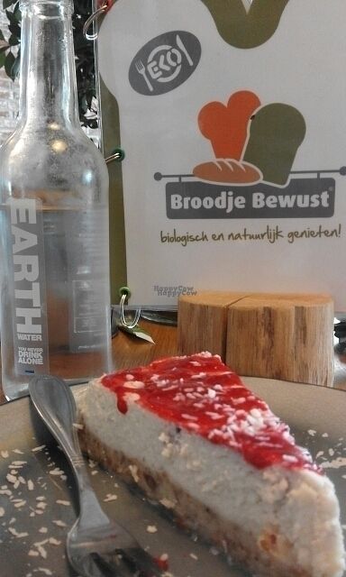 lemon cheesecake vegan at Broodje Bewust in Leeuwarden