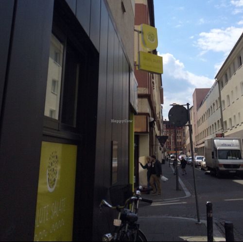 entrance at Salute Vegetarische & Vegane Küche in Mainz