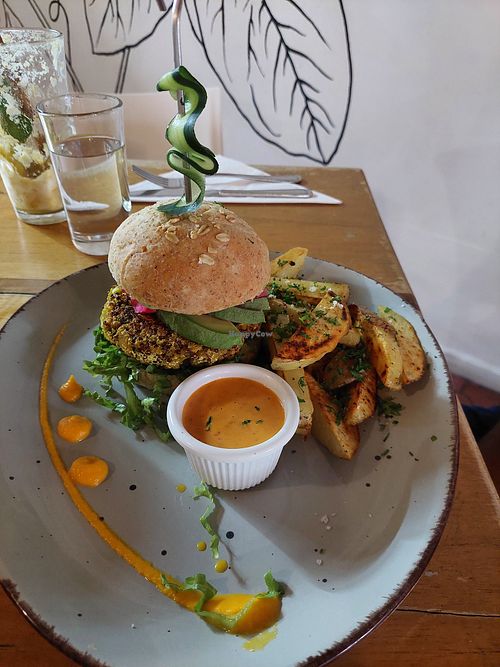 Vegan burger at Organico Fortuna in La Fortuna