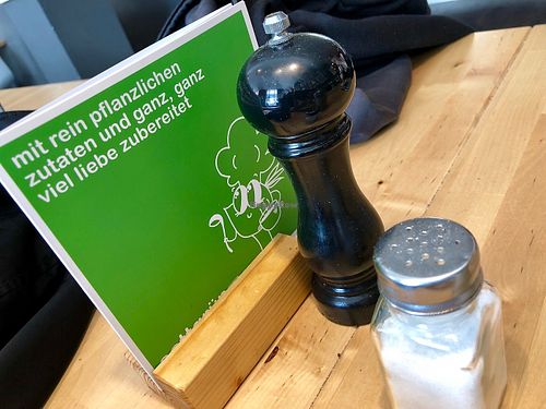 table outside at Sattgrün in Essen