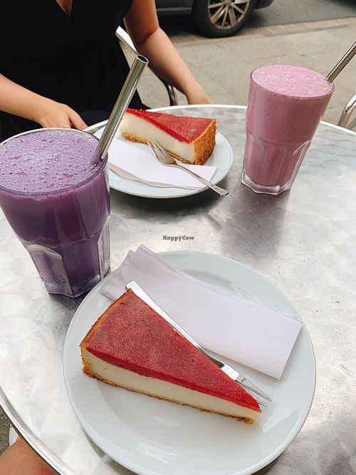 Cheesecake & milkshakes ♥️ at Cafe Kopi in Hannover