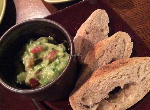 Guacamole and homemade bread at En.Gawa in Tsu