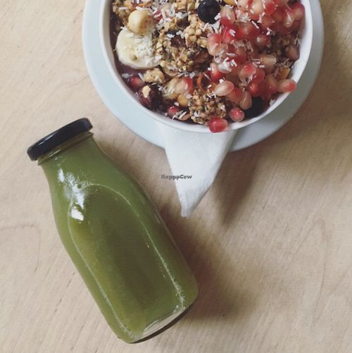 acai bowl at The Hive of Vyner St in East London