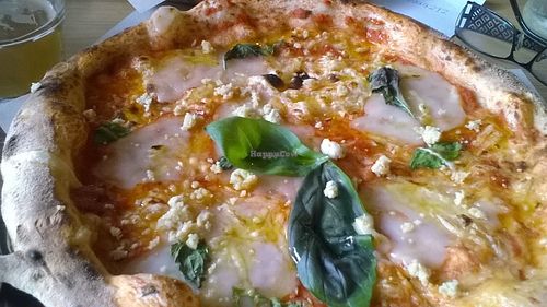 excellent vegan 4 cheese pizza at Purezza in Brighton