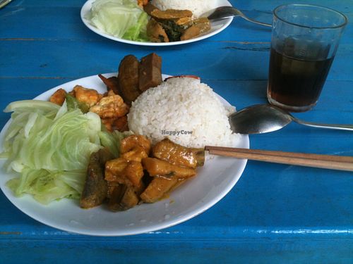 Co'm xuat, the plate at Ong But in Hanoi