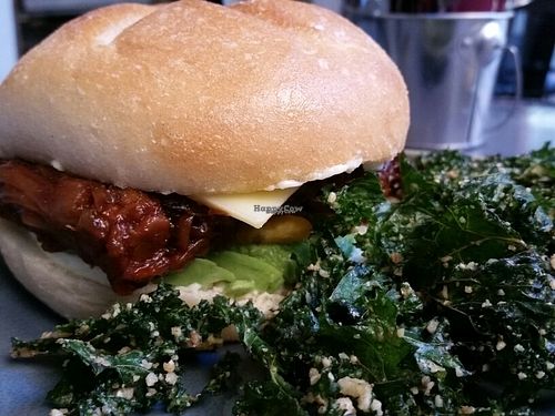 jackfruit burger with kale chips at Vegan Hippo in London