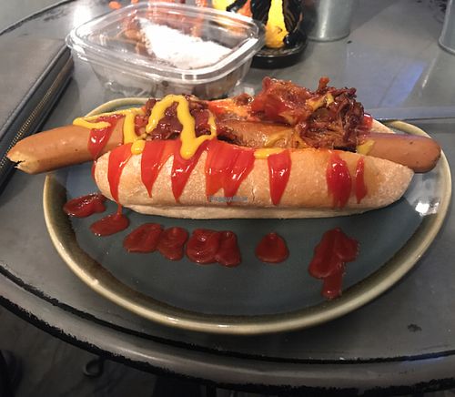 hot dog at Vegan Hippo in London