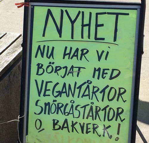 Announcing vegan goods at Snovit Konditori och Servering in Gothenburg