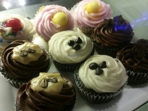 cupcakes at Cosmic Treats in Toronto
