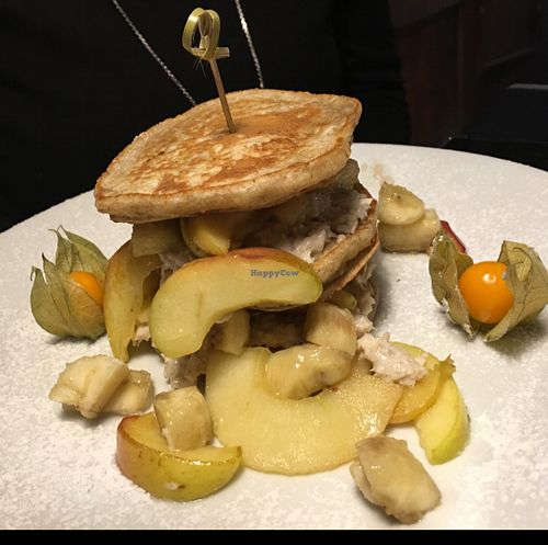 apple coconut banana pancakes at Die Pause in Marburg