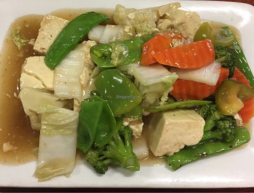 Mixed vegetables with tofu at Bo De Trai in Footscray