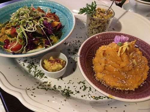 vegan curry with mashed sweet potatoes at Zum Webertor in Weiden