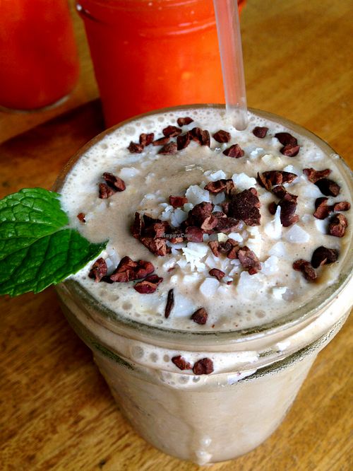 It’s Mint To Be

16 oz $6          
20 oz $8

Coconut milk, carob and maca powder, bananas, local mint, honey & cacao nibs. (Sub Agave or Maple Syrup for Honey) at Ai Love Nalo in Waimanalo