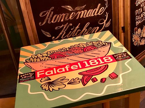 table outside at Falafel 1818 in Frankfurt