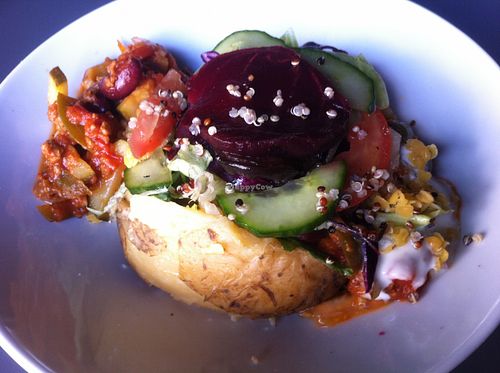 baked potato with everything on the top (Kumpira) at Veganerie in Dusseldorf