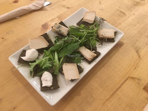 Cheese plate at Väcka in Barcelona