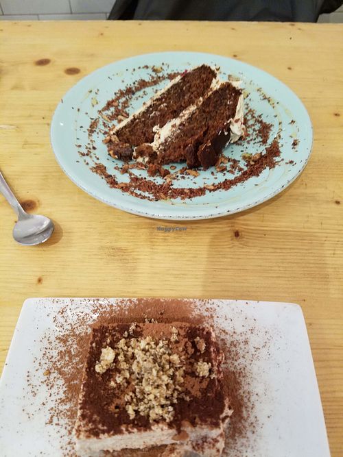 Tiramisu and carrot cake at Väcka in Barcelona