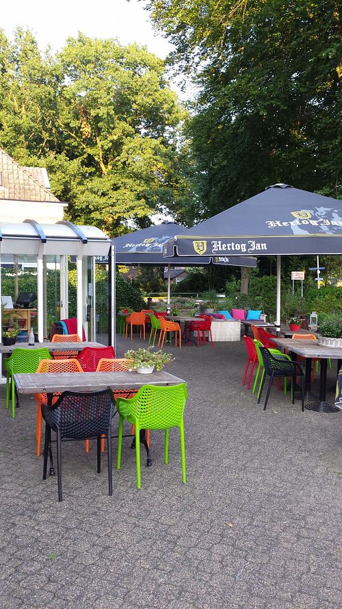 Terrace  at FraPPanT in Vorden