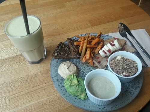 Brunch  at 42°Raw in Frederiksberg