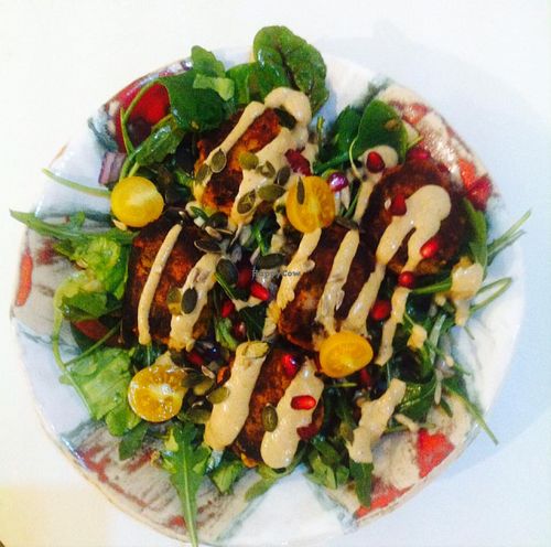 burger salad at De Herbivoor in Groningen