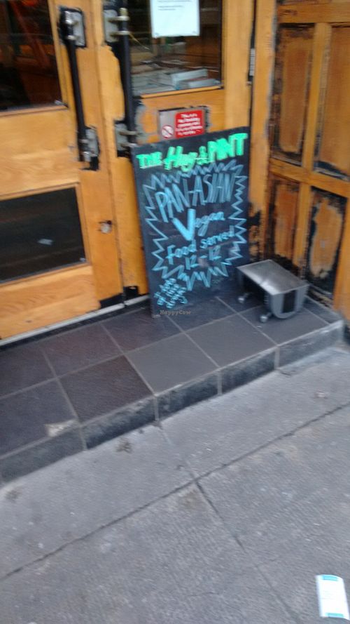 Entrance at The Hug and Pint in Glasgow