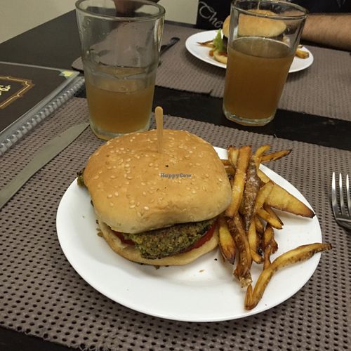 Falafel burger at Casa Siria in Sao Caetano Do Sul