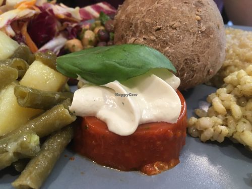 caprese scomposta at BistroBio in Milan