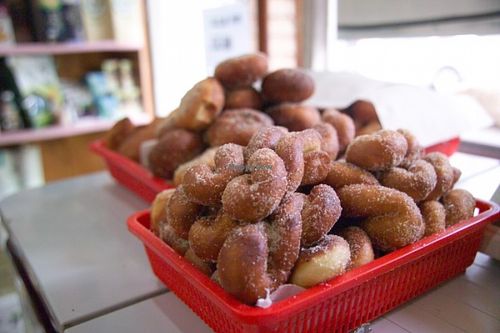 you can also have Donuts & Deep fried veggies  at SaRangBunSik - 사랑분식 in Seoul