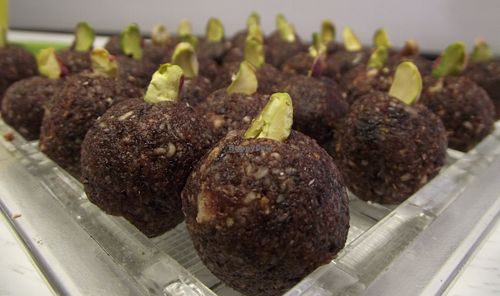 Raw vegan candy at Rawlly in Sofia