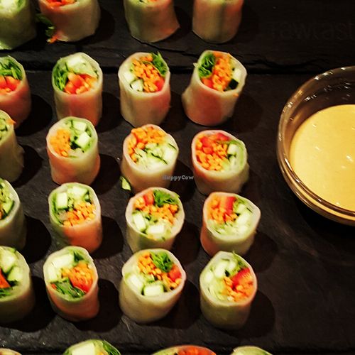 Power Rolls with almond orange sauce at Rawtastic in Berlin