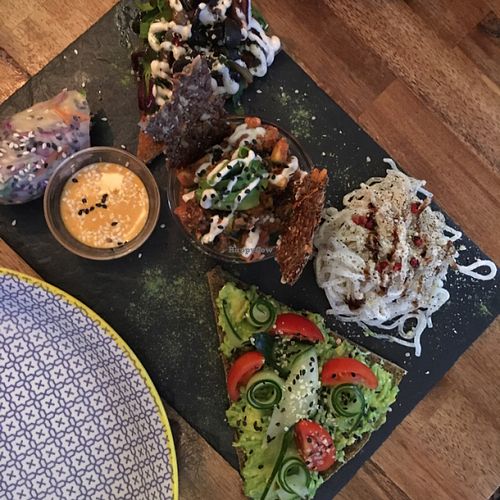 tasting platter at Rawtastic in Berlin