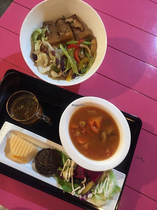 Lunch Set at i Vegetarian in Kowloon