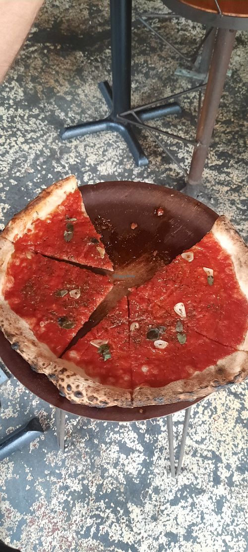 Tomato pizza at Gigi Pizzeria in Newtown