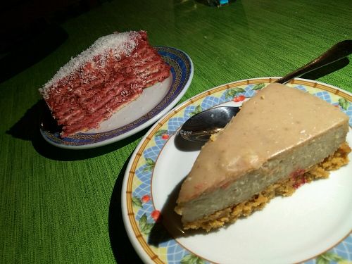 pastel de gofio y platano y pastel de remolacha y coco at Somos Lo Que Comemos in Tenerife