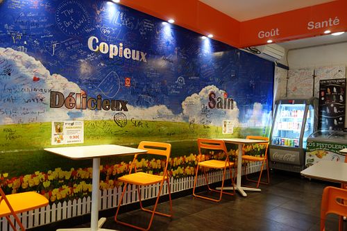 Inside the snackbar at Pittz in Aix-en Provence