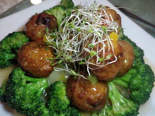 handmade omnimeat  ball with seasonal vegetables at Supreme Vege 善心缘 - Bras Basah in Central Singapore