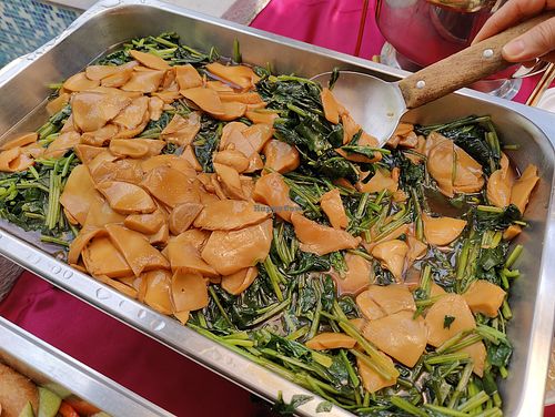 Catering: spinach + mock abalone at Supreme Vege 善心缘 - Bras Basah in Central Singapore