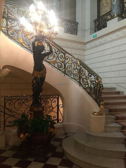 Vegan friendly luxury hotel and restaurant in Paris. Shangri-La  at Shangri-La Hotel - La Bauhinia in Paris