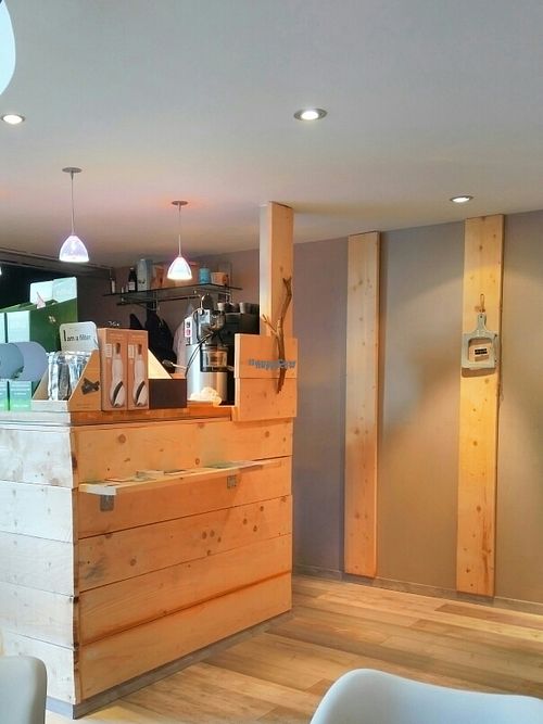 interior suitable for a gorilla at Vegan Gorilla in Nice