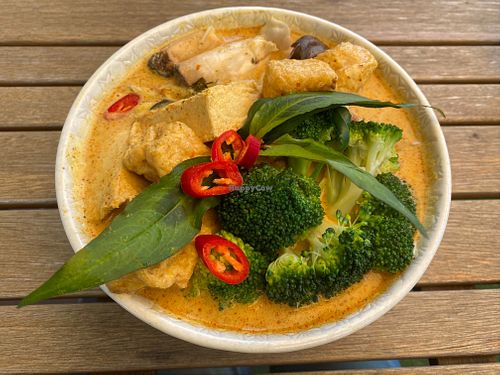 Vegan laksa at V Series in Kew