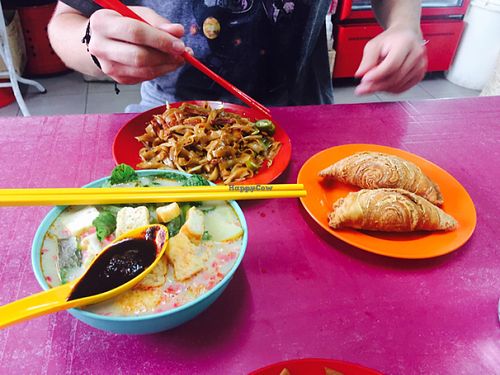 Curry Soup, Noodles and Pastries at Da Fei Char Mee Hoon in Penang