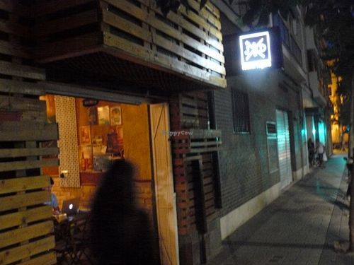 Front of the restaurant at El Jardin de los Dragones in Murcia