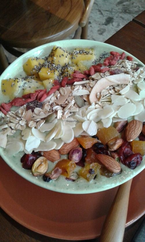 green smoothie bowl at Broccoli Revolution - Sukhumvit Rd in Bangkok