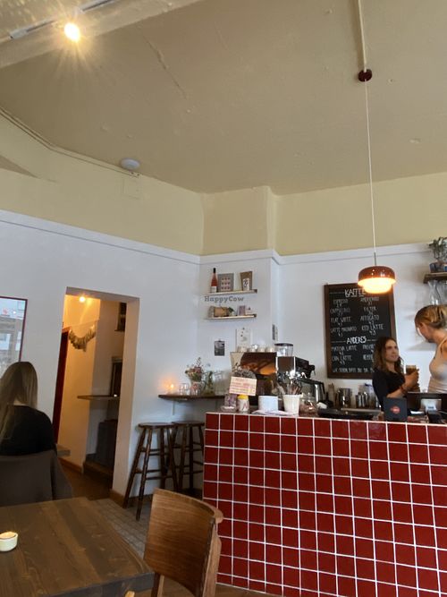 So süß eingerichtet, kommt gar nicht richtig rüber   at Knut's in Witten