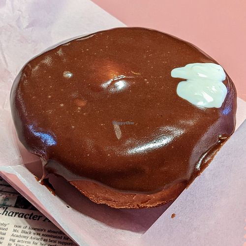Vegan Portland cream at Voodoo Doughnuts - E 6th St in Austin
