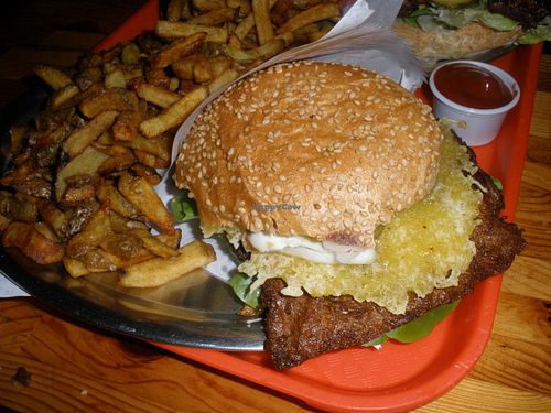 best burger E-V-E-R-! at Yellow Sunshine in Berlin