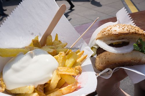 Vegan Cheese Burger + Fries at Yellow Sunshine in Berlin